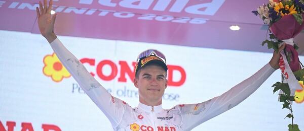 Mathias Vacek v bílém dresu pro nejlepšího jezdce do 25 let na Giro d Italia