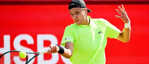 Menšík vs. Bautista dnes LIVE: Dvouhra ATP Londýn 2025