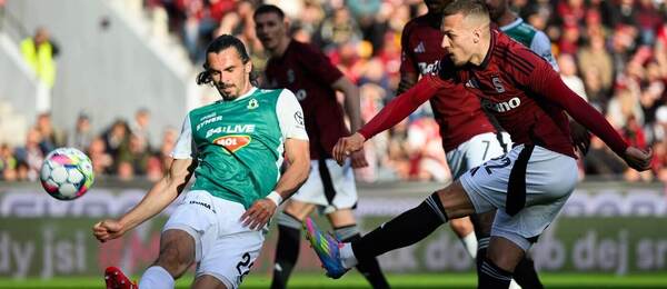 Jakub Martinec z Jablonce a Lukáš Haraslín ze Sparty Praha