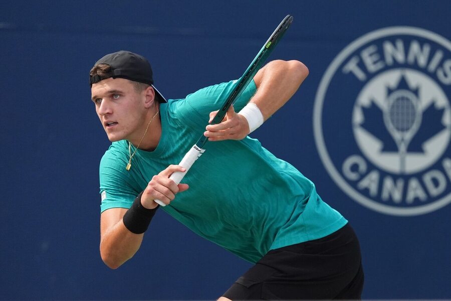 Kde sledovat livestream Menšík vs Davidovich, ATP Toronto 2025