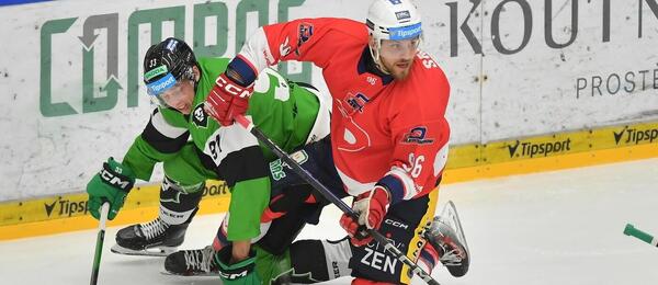 Martin Skärberg (MB) a Jiří Smejkal (Pardubice) v přípravném utkání