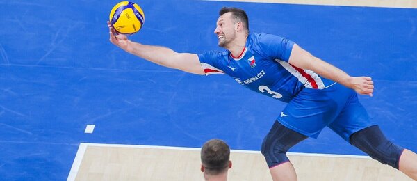 Česko postoupilo do čtvrtfinále MS ve volejbale mužů 2025, kde si zahraje proti Íránu.