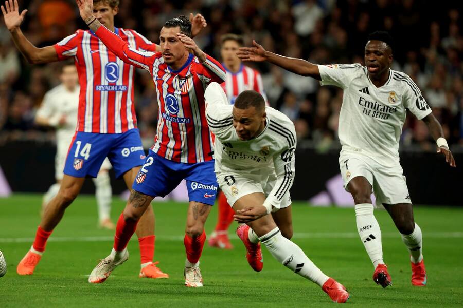 V posledním ligovém madridském derby se na straně Realu trefil Kylian Mbappé