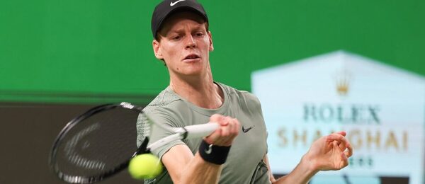 Jannik Sinner získal v roce 2024 titul na turnaji Masters v Šanghaji. Ve finále porazil Novaka Djokoviće.
