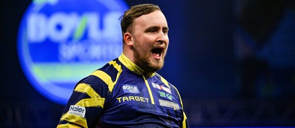 Luke Littler na World Grand Prix Darts 2025