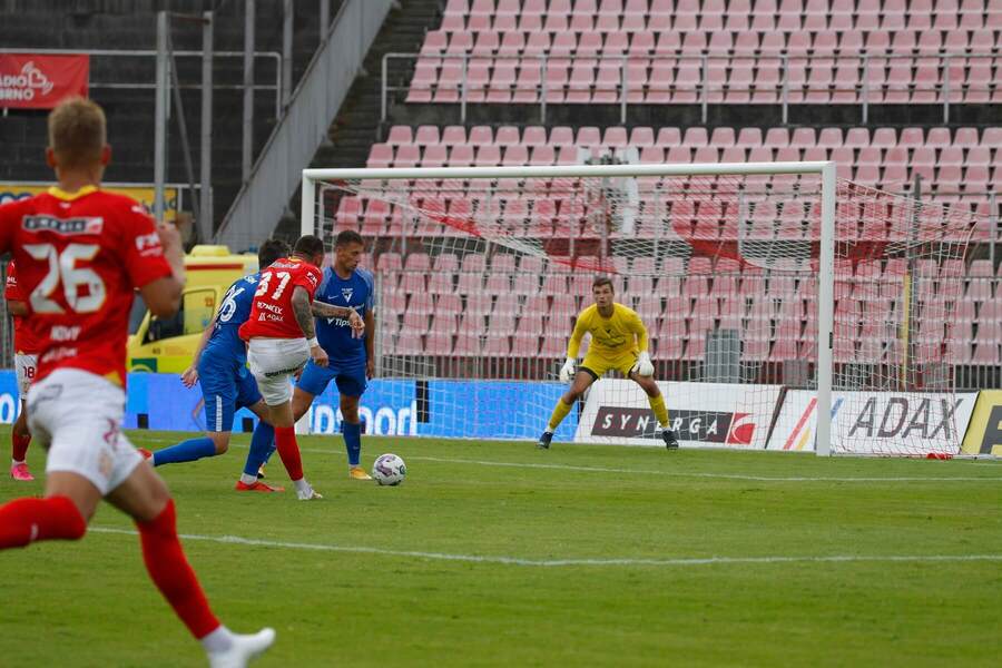 Ve Vlašimi se dnes představí dva týmy v naprosto odlišném rozpoložení