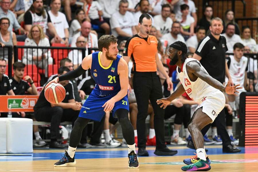 Ve šlágru 9. kola NBL se utká Nymburk s Opavou Ve šlágru 9. kola NBL se utká Nymburk s Opavou