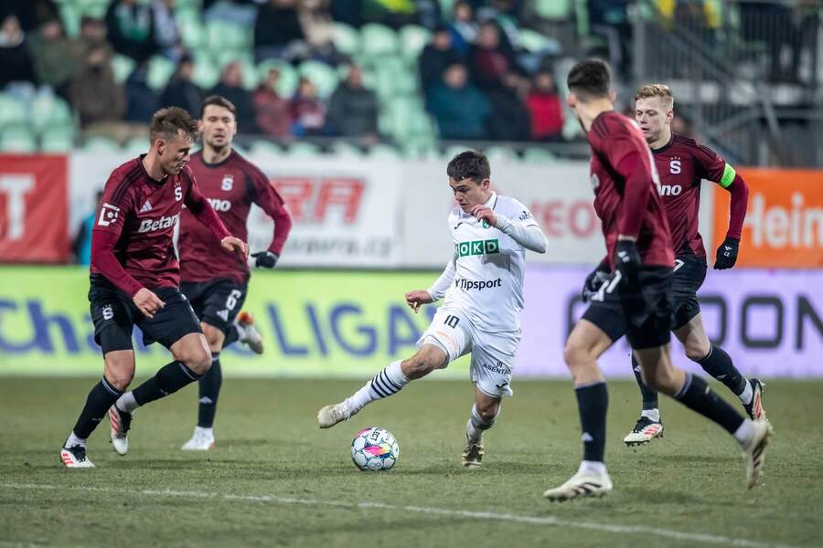 Sparta Praha dnes zavítá na hřiště oblíbeného soupeře z Karviné