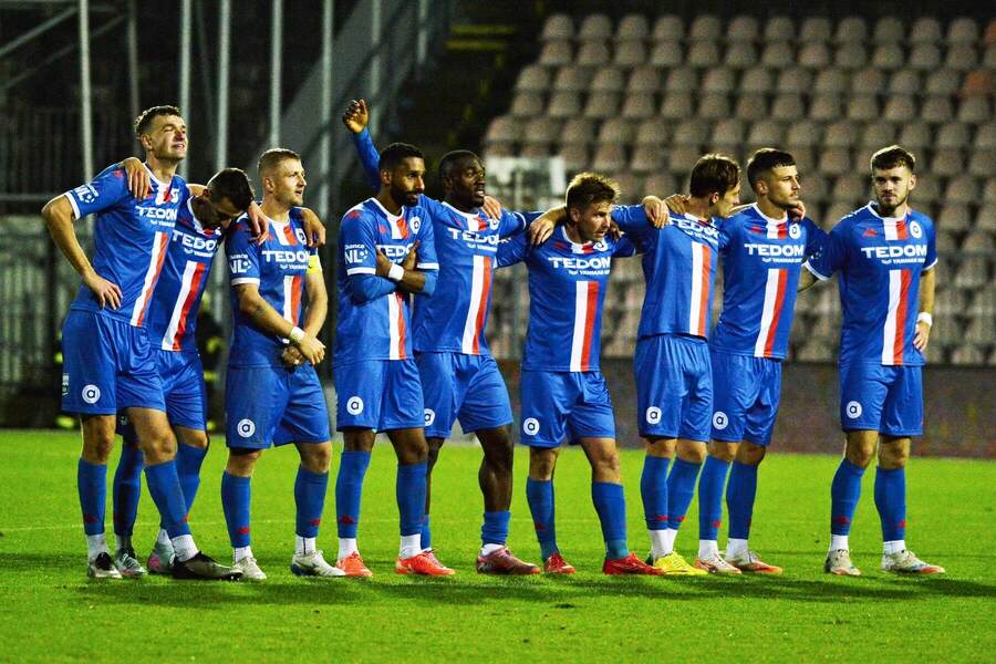 Hráči Artisu Brno při penaltovém rozstřelu proti Slovanu Liberec