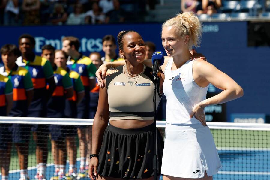 Kateřina Siniaková a Taylor Townsendová vyhrály na Turnaji mistryň v Rijádu třetí zápas ve skupině.
