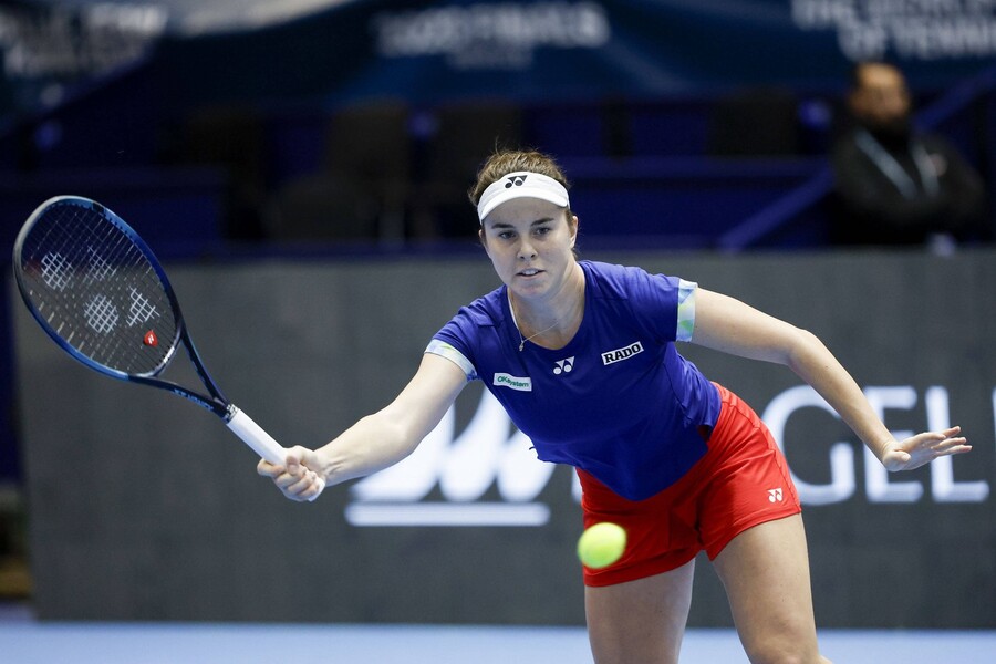 Linda Nosková na Billie Jean King Cup Finals 2023 ve španělské Seville.