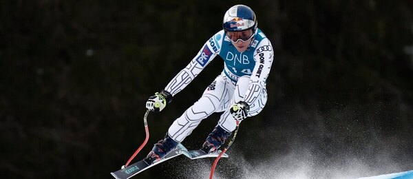 Hvězdná sjezdařka Ester Ledecká během závodu v březnu roku 2025