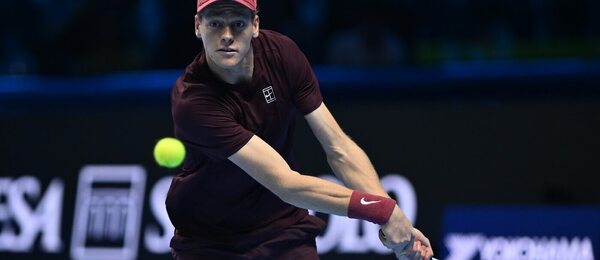 Jannik Sinner obhajuje titul z Turnaje mistrů