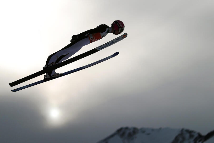 Skokan na lyžích Viktor Polášek na Turné čtyř můstků v Oberstdorfu v roce 2020