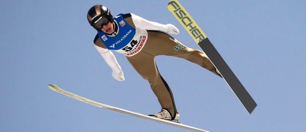 Český skokan Roman Koudelka na Světovém poháru ve skocích na lyžích v norském Lillehammeru 2015.