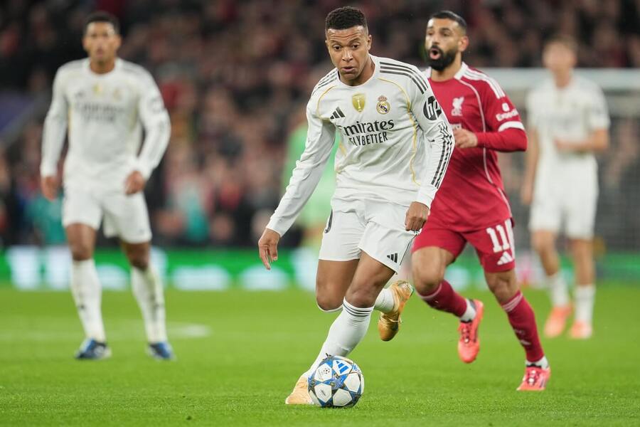 Kylian Mbappe z Realu Madrid na zápase Ligy mistrů 2025 proti Liverpoolu