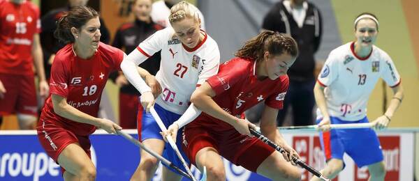 Zápas Česko vs Švýcarsko na MS ve florbalu žen 2019 ve Švýcarsku