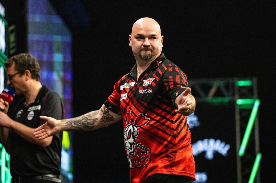 V listopadu 2025 vyzval Karel Sedláček Luka Littlera na turnaji PDC Mr. Vegas Grand Slam of Darts v Anglii.