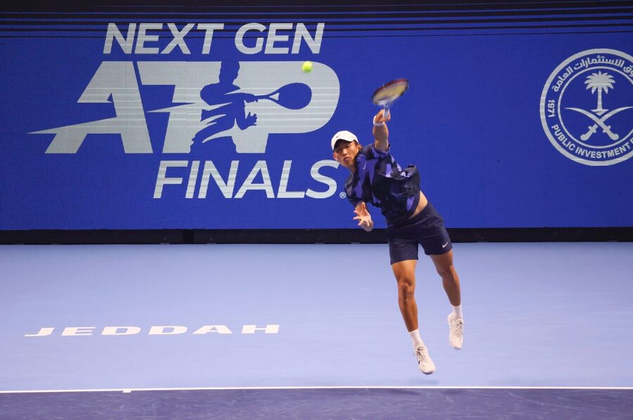Shang Juncheng z&nbsp;Číny na turnaji Next Gen ATP Finals 2024 v&nbsp;Jeddah v&nbsp;Saúdské Arábii