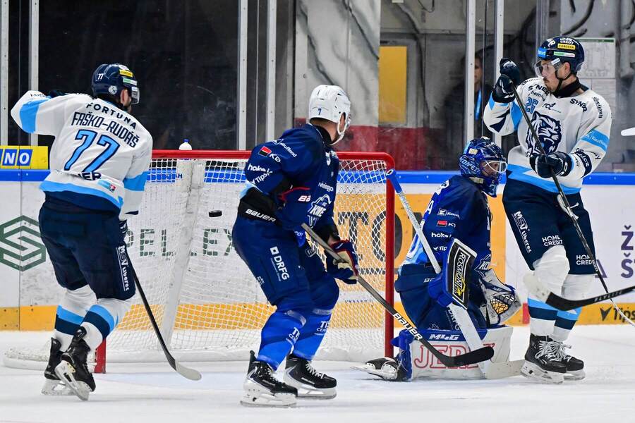 Martin Faško-Rudáš, Tomáš Bartejs, Aleš Stezka, Jasper Weatherby v&nbsp;prvním letošním utkání mezi Kometou a&nbsp;Libercem