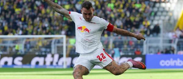 RB Lipsko v zápase s Borussia Dortmund v rámci Bundesligy 2025.