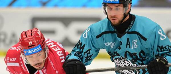 Patrik Hrehorčák z Třince a Ondřej Beránek z Karlových Varů